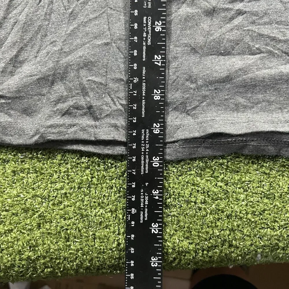 Fanatics Philadelphia Phillies Women's Gray V-Neck T-Shirt Size 3XL NWT